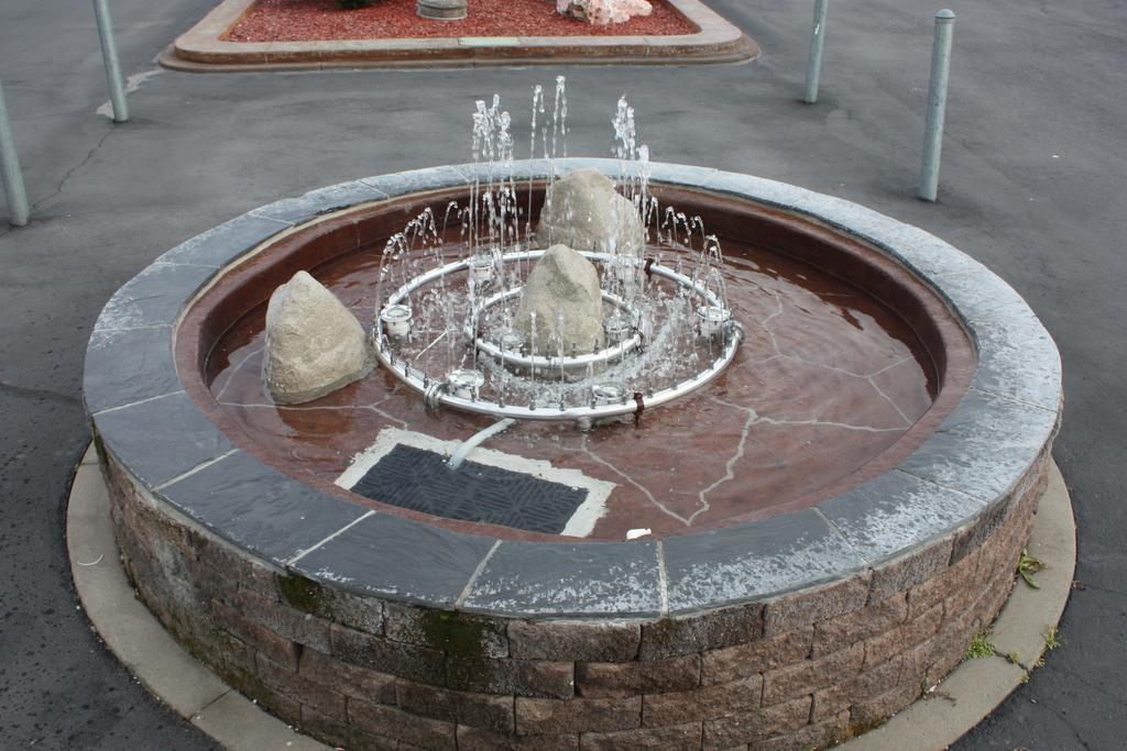 Value Inn & Suites Redding Εξωτερικό φωτογραφία