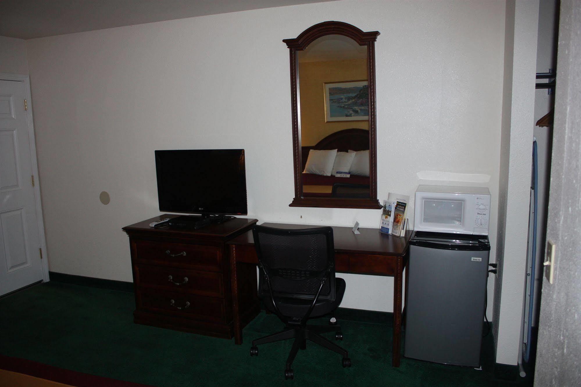 Value Inn & Suites Redding Εξωτερικό φωτογραφία
