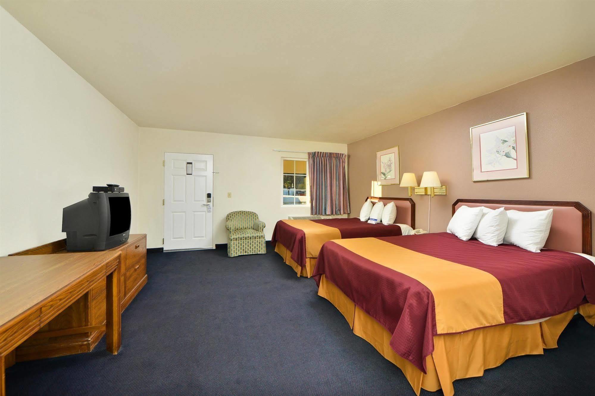 Value Inn & Suites Redding Εξωτερικό φωτογραφία
