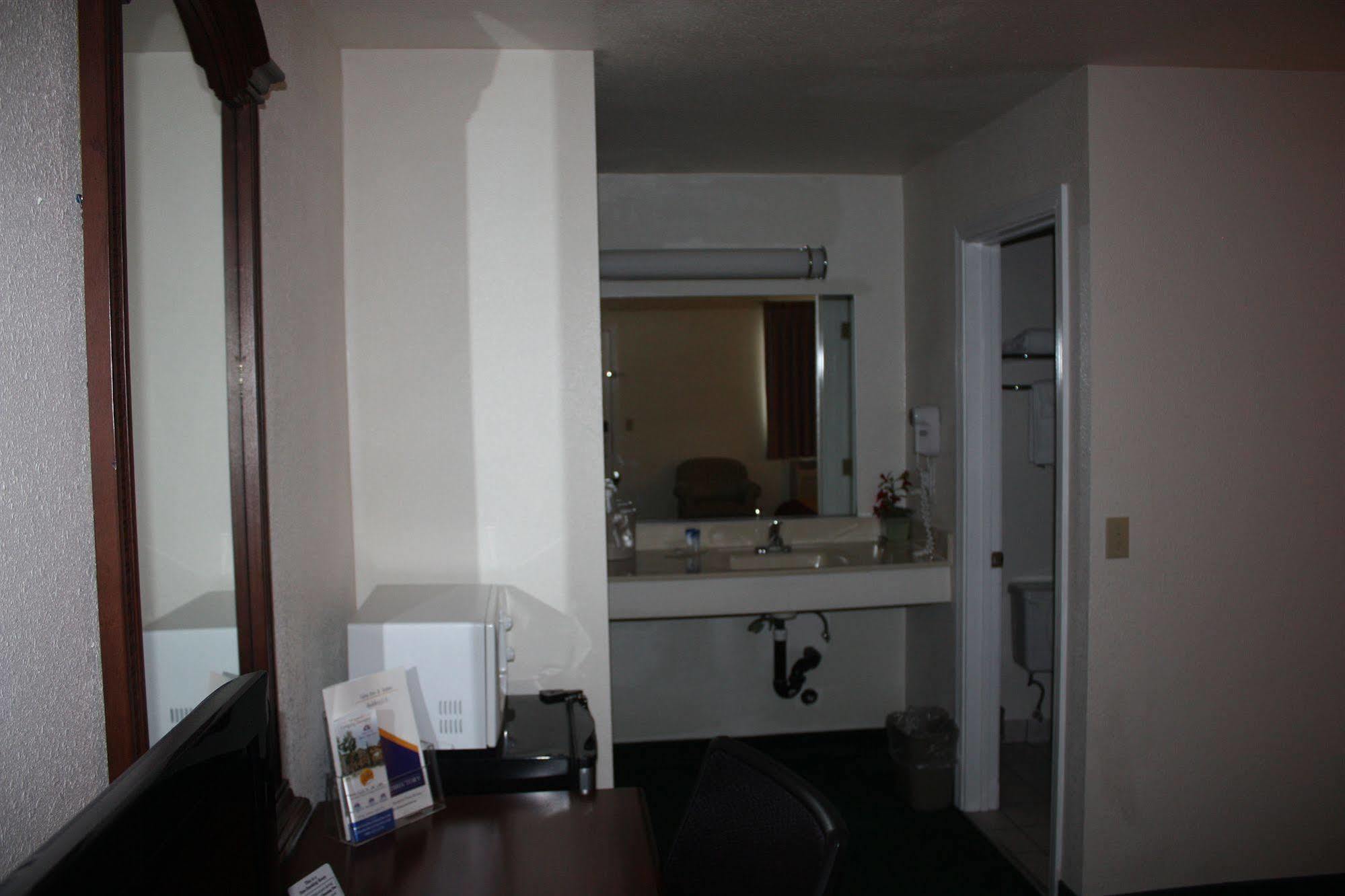 Value Inn & Suites Redding Εξωτερικό φωτογραφία
