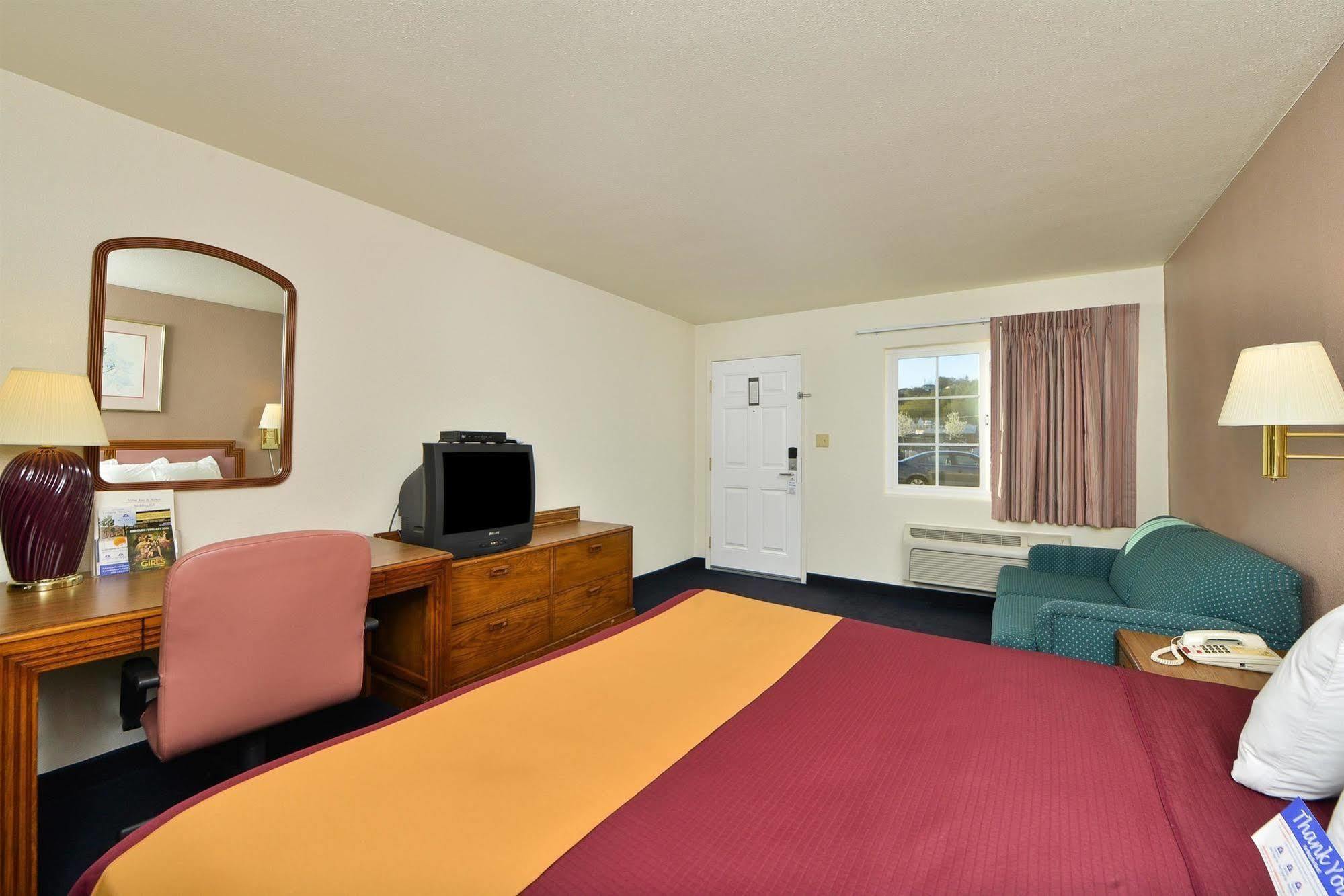 Value Inn & Suites Redding Εξωτερικό φωτογραφία