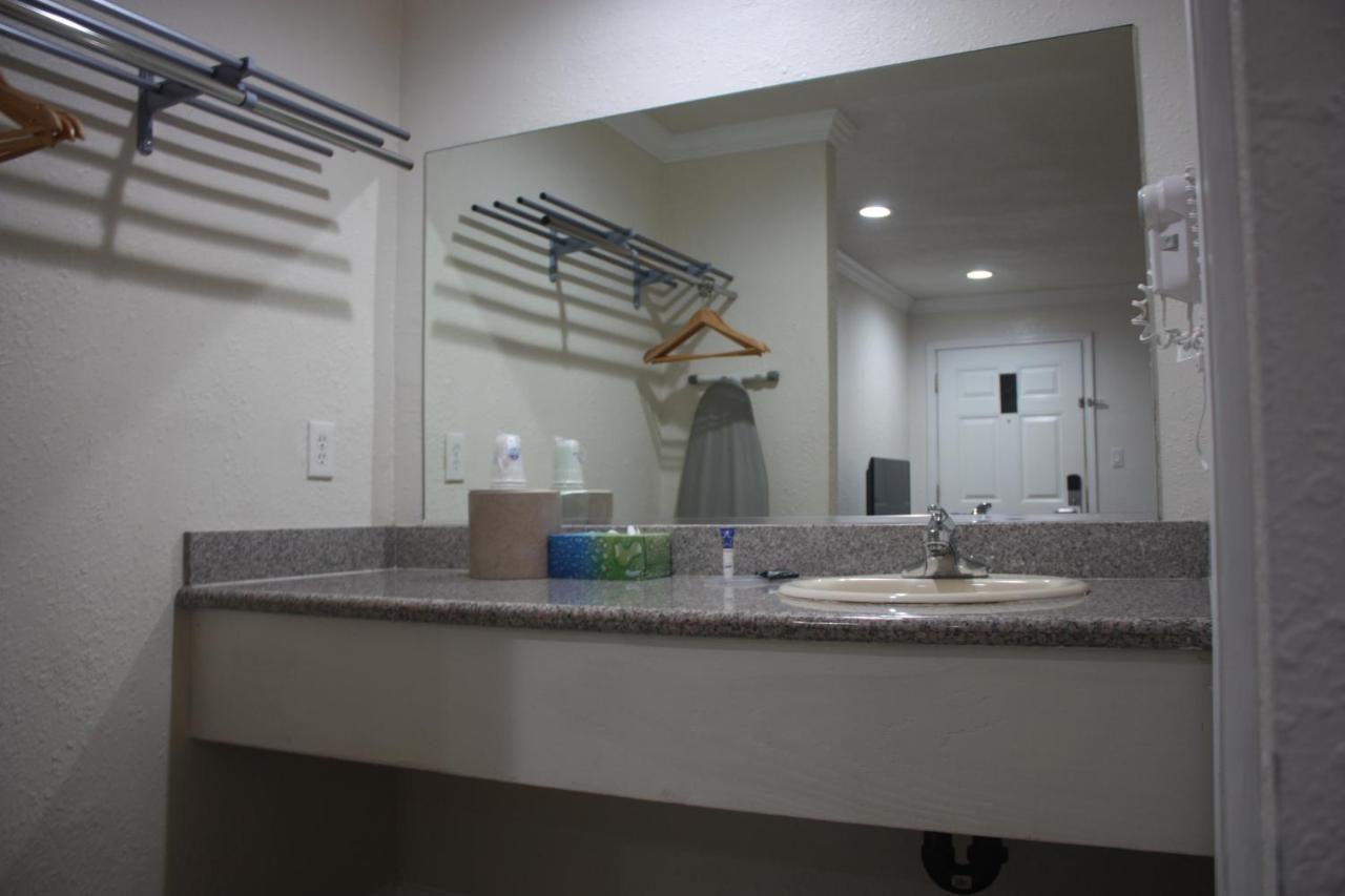 Value Inn & Suites Redding Εξωτερικό φωτογραφία